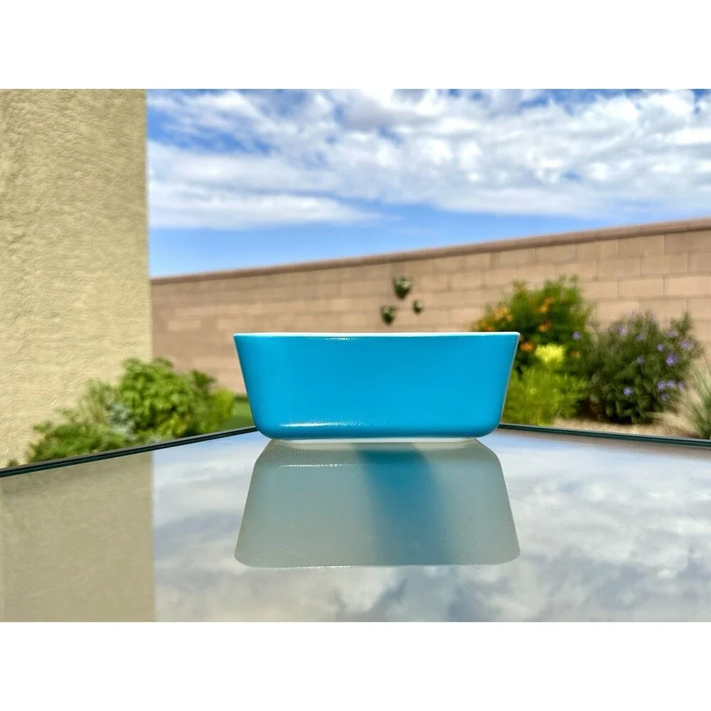 Vintage PYREX 502-B Refrigerator Dish Turquoise Blue NO Lid Fridgie Milk Glass